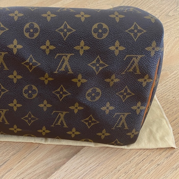 LOUIS VUITTON Monogram Speedy 35 - Picture 7 of 7